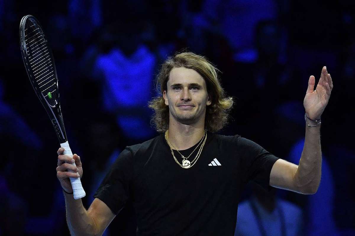 Zverev vence Alcaraz na estreia no ATP Finals em Turim