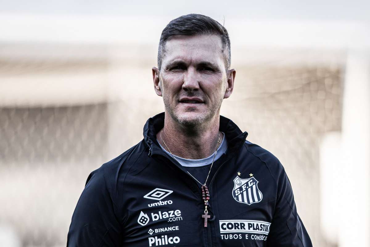 Santos Anuncia Demissão Do Técnico Paulo Turra Após Sete Jogos ...