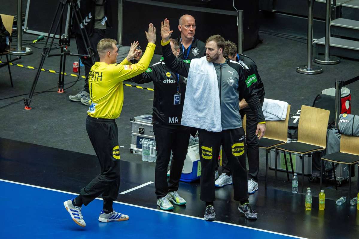 HandballWM LIVE Deutschland gegen Dänemark bei der HandballWM 2025