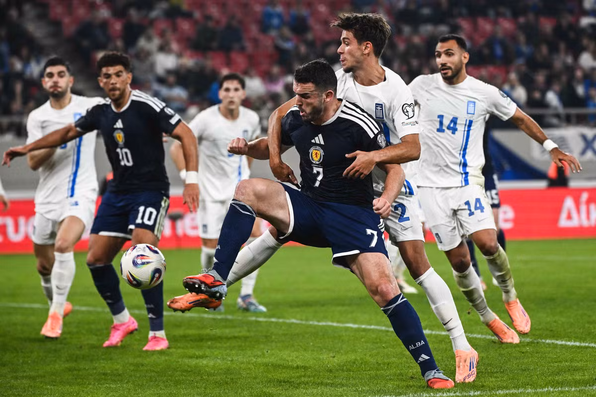 https://livesport-ott-images.ssl.cdn.cra.cz/r1200xfq60/6b60d45b-63be-42cb-8609-96beaf89aff0.avif