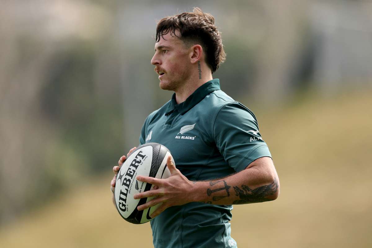 Rugby : première sélection avec les Blacks pour la fusée Leroy Carter ...