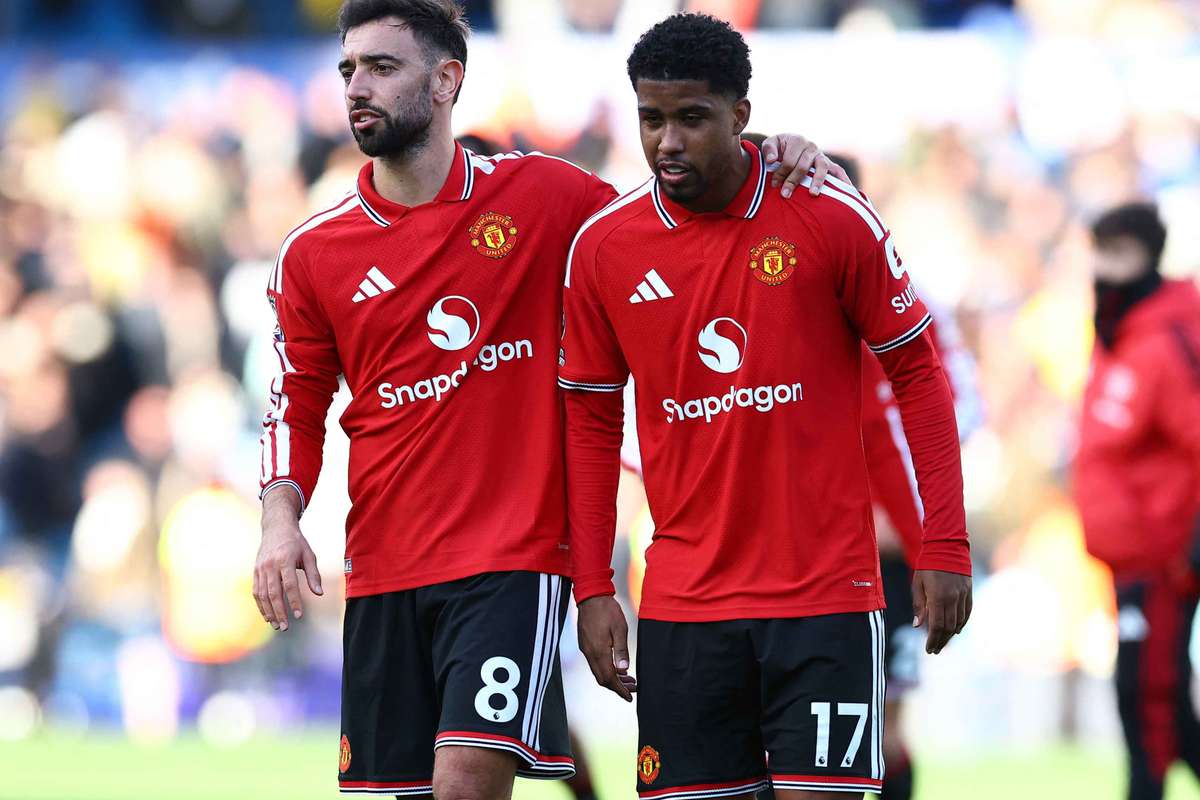 Gary Neville exige saída dos Glazer e aponta colapso no Manchester United