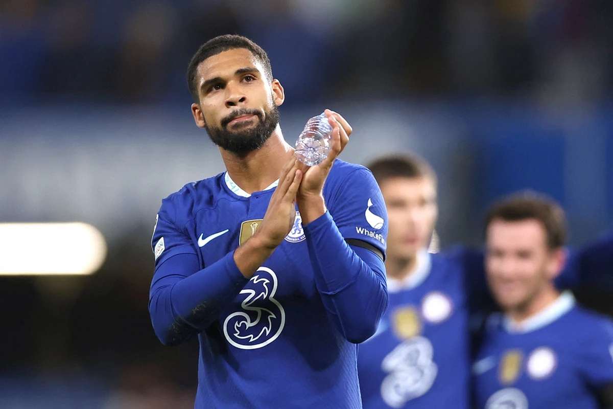 Loftus England Potter backs Loftus-Cheek for England's World Cup squad | Flashscore.co.uk