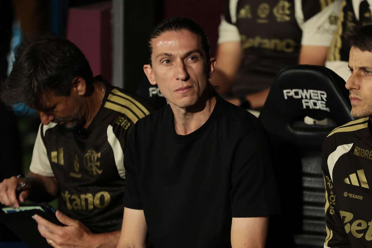 Filipe Luis working on UEFA Pro Licence amid Chelsea links ...