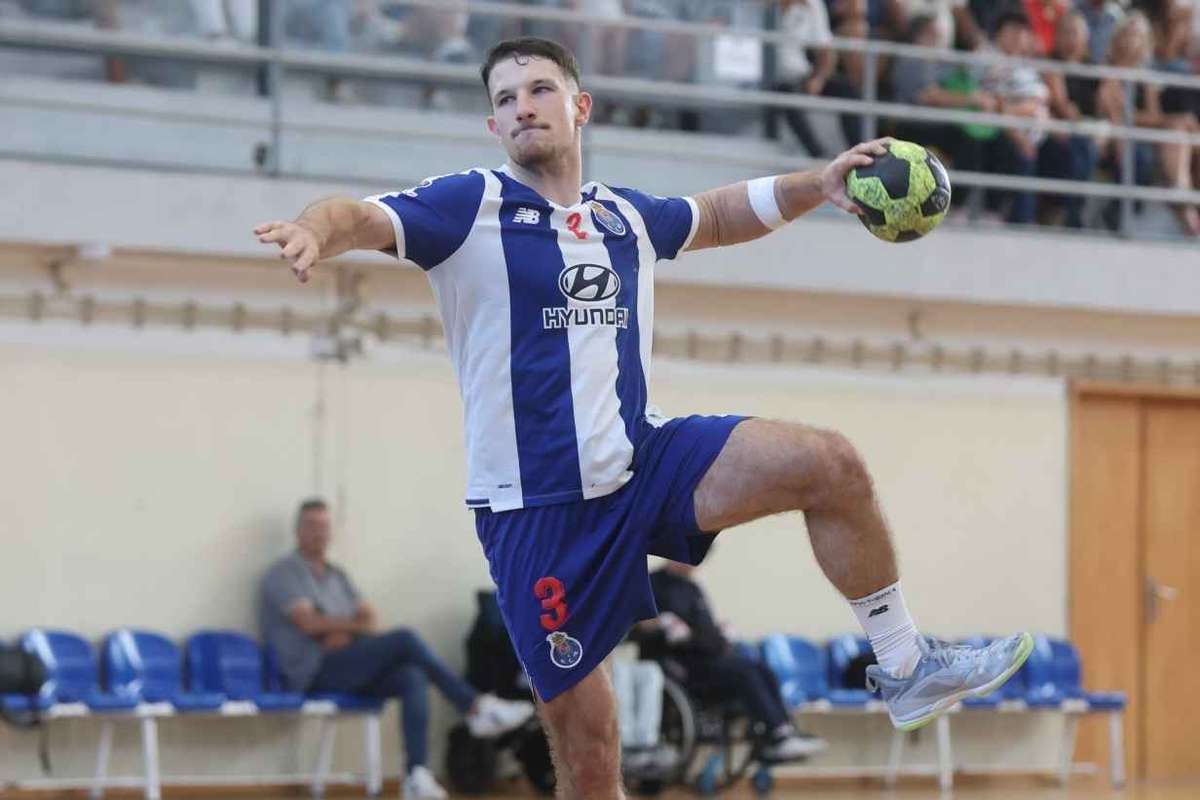 FC Porto e Sporting lideram o andebol após vitórias expressivas na liga
