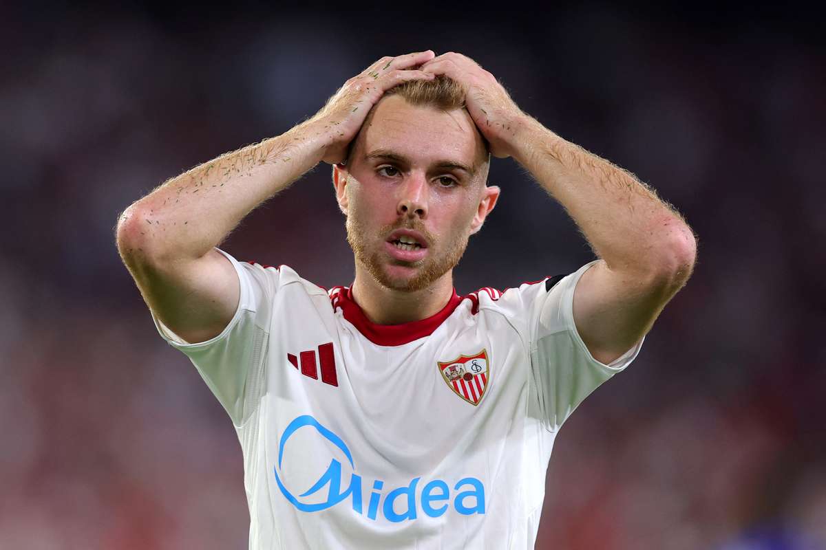 Peque, ausente en la vuelta del Sevilla al trabajo | Flashscore.co