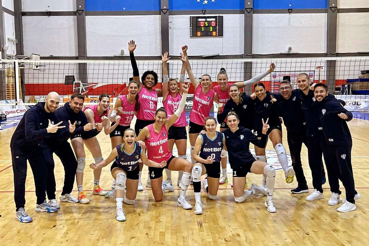 CSO Voluntari sa calificat în optimile Cupei Challenge la volei
