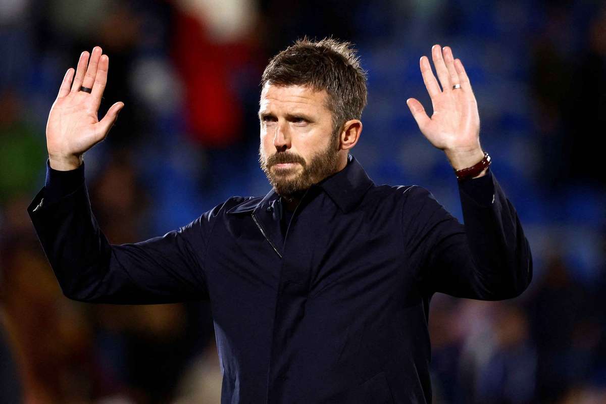 Manchester United: Conte atento e futuro de Michael Carrick em risco