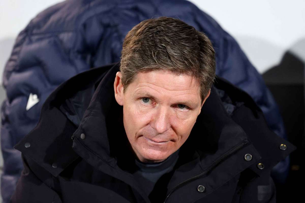 Bayer Leverkusen chuyển hướng sang Oliver Glasner để thay thế Kasper Hjulmand đang chịu áp lực