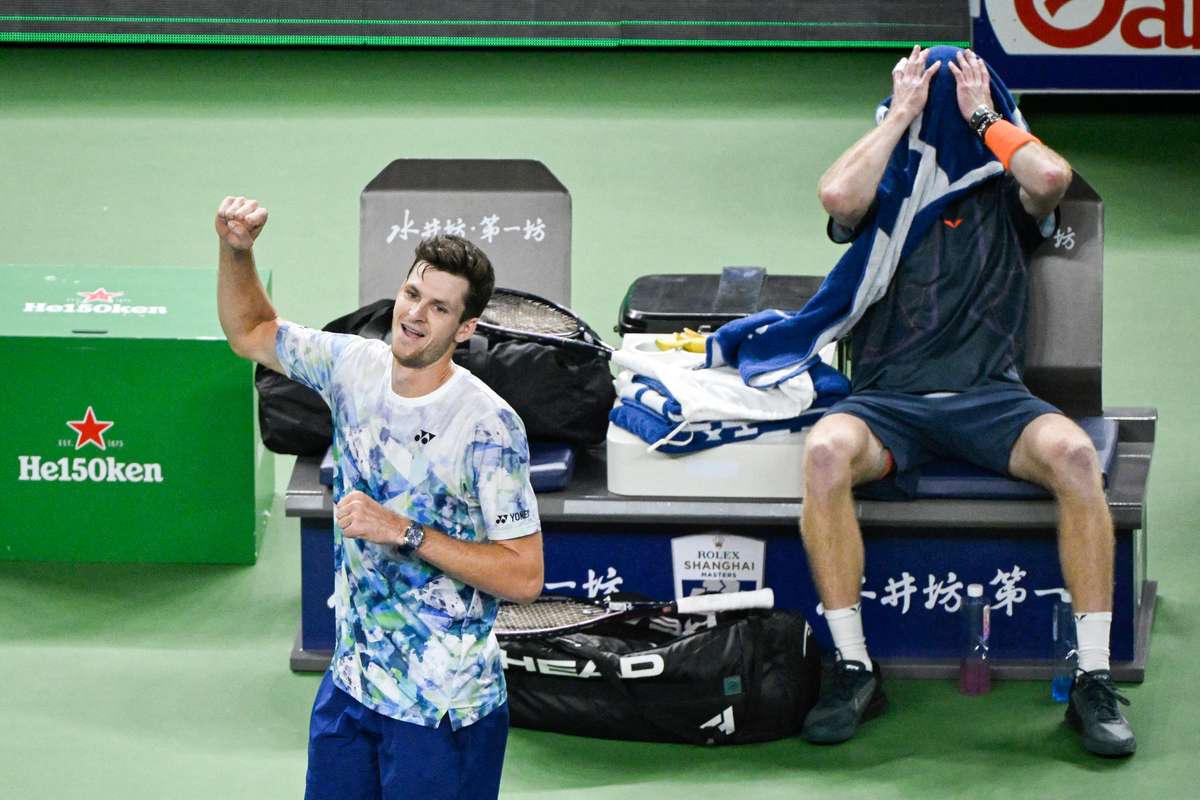 Hurkacz a salvat o minge de meci și a apoi a cucerit trofeul ATP Masers