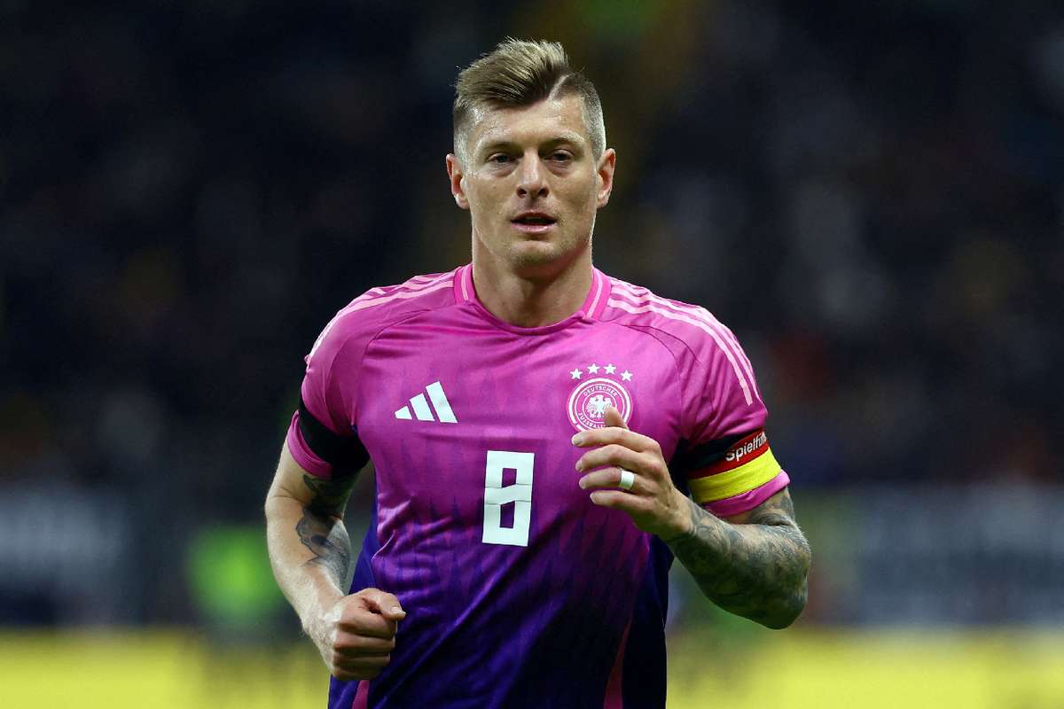 Toni Kroos Admet Que L Allemagne Est Sous Pression En Tant Que Pays