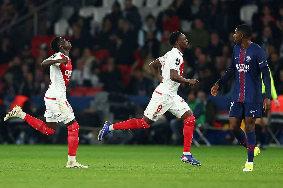 Monaco gây sốc trước PSG khi cuộc đua vô địch Ligue 1 có thêm bước ngoặt