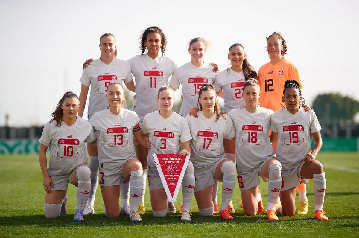 Engeland verdedigt over twee jaar in Zwitserland de Europese titel voor