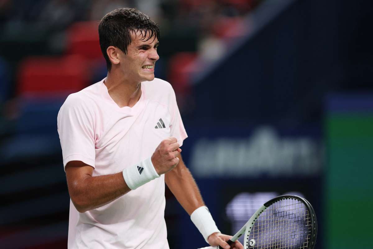 Rafa Jódar supera Medvedev e faz história com final inédita em Xangai