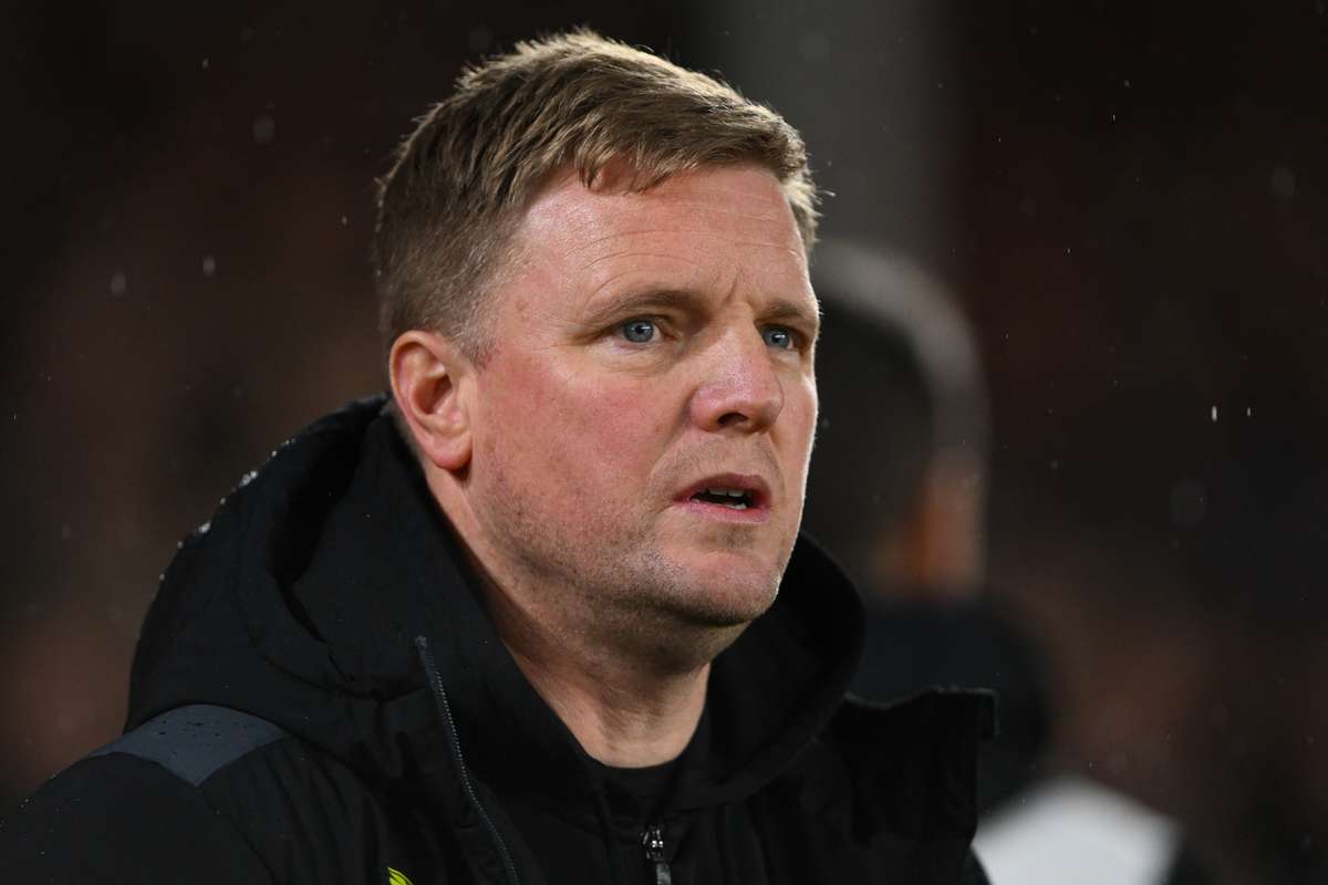 Howe Concerned As Man Utd Eye Move For Sporting Director Ashworth ...