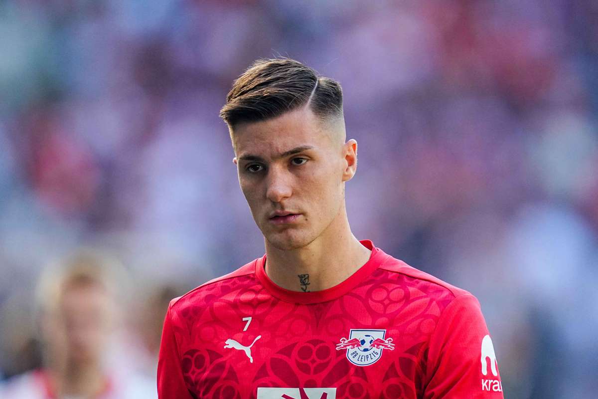 Manchester United looking to the long-term with Benjamin Sesko signing |  Flashscore.com