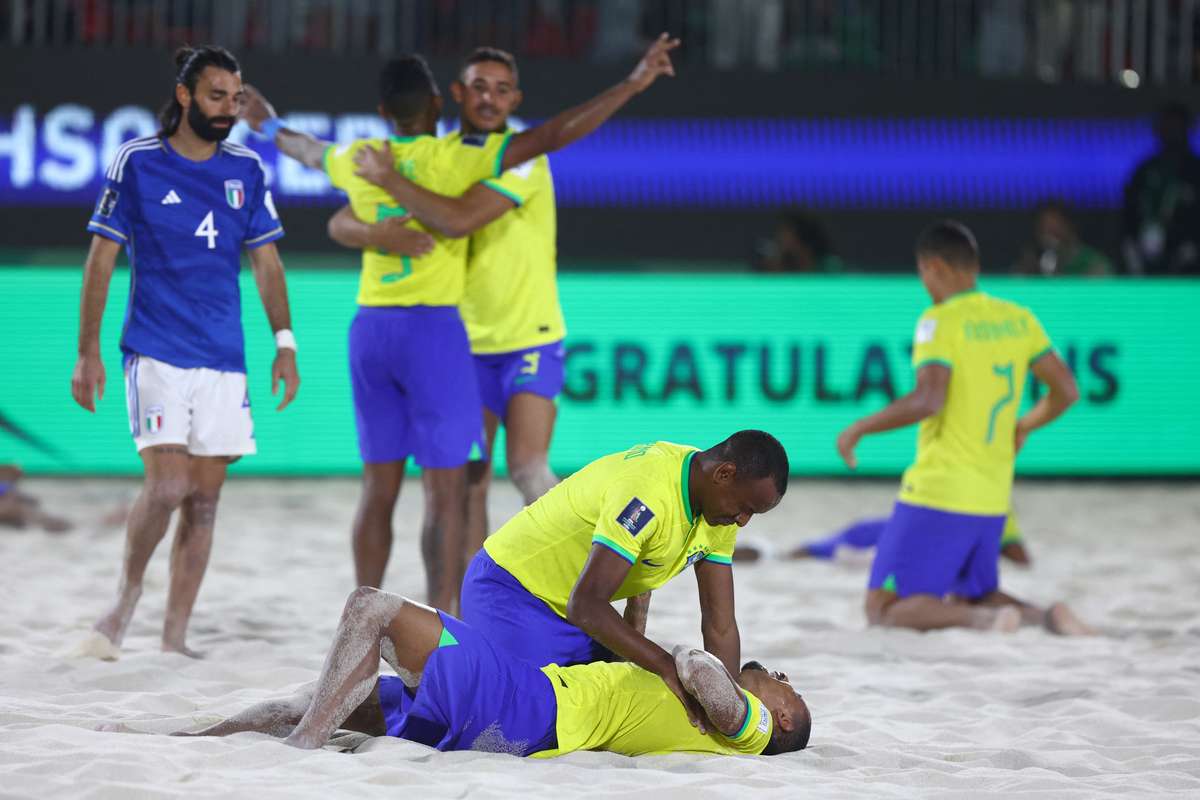 Copa do Mundo de Futebol de Areia: Brasil vence Itália e fatura o hexa ...