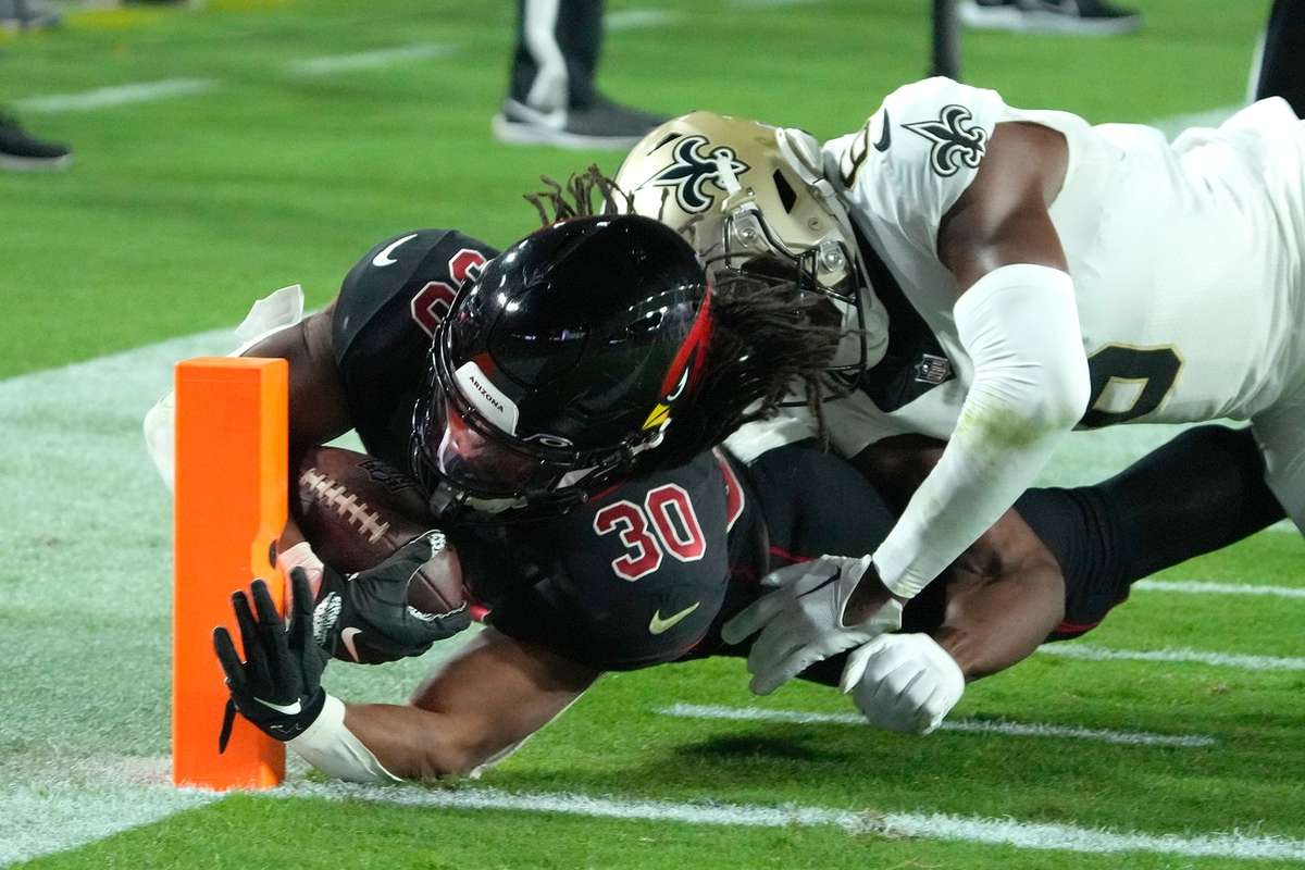 Arizona Cardinals snap home losing streak with 42-34 win over New ...