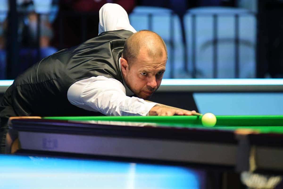 Hawkins downs Selby to set up European Masters final with Trump Flashscore 