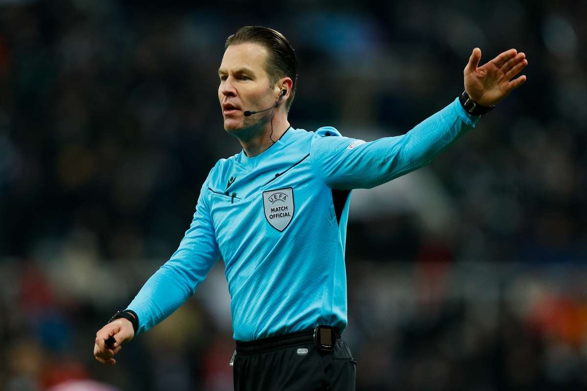 juventus barcelona scheidsrechter