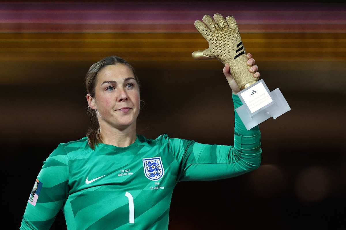 England goalkeeper rails at Nike for not producing her replica shirt