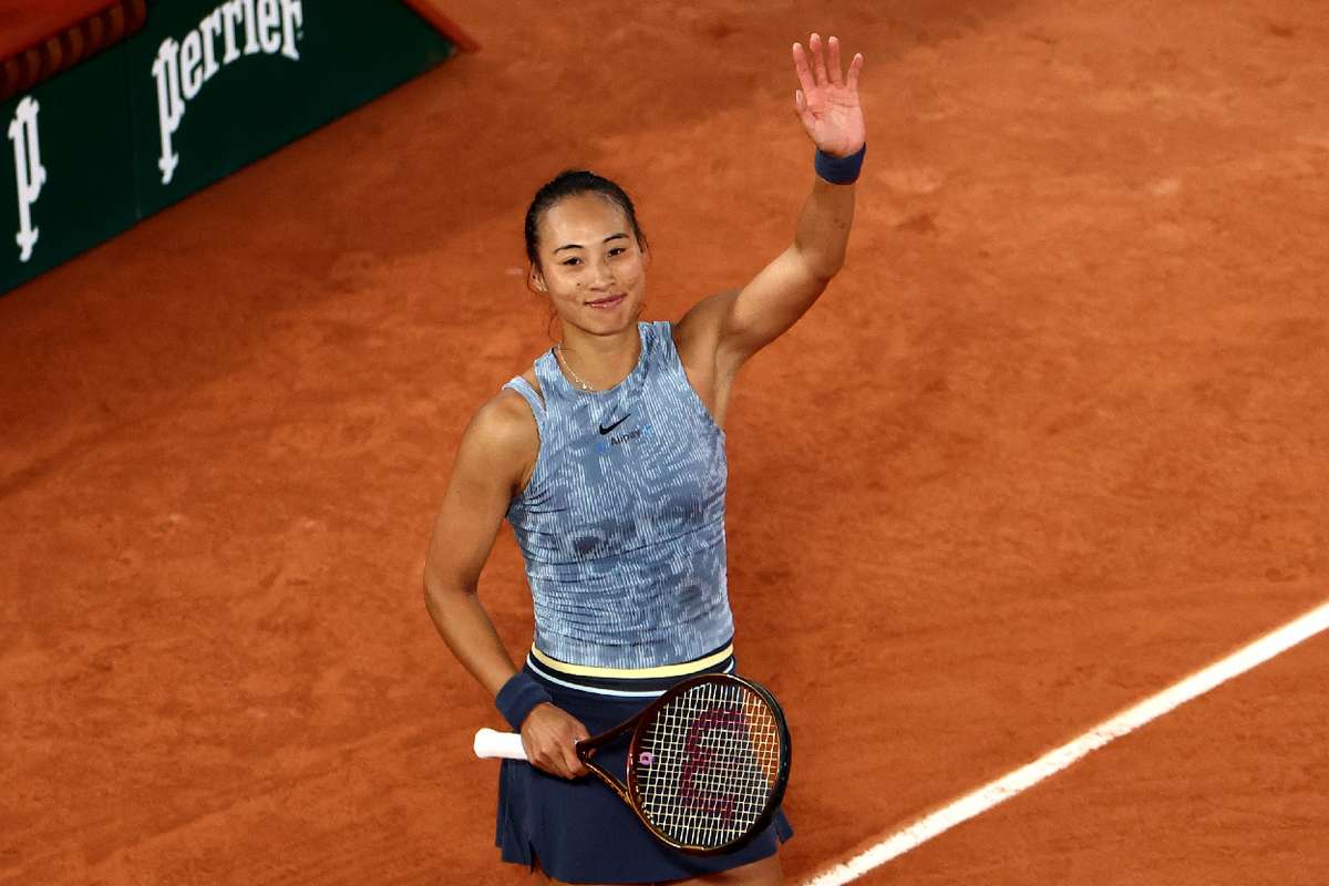 Zheng Qinwen sends Alize into retirement with French Open