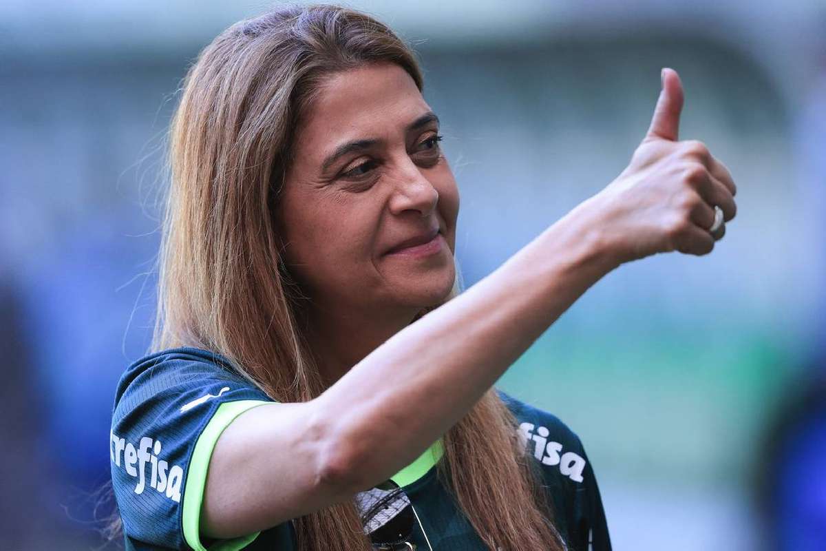 Palmeiras está perto de R$ 500 milhões em vendas sob criticada Leila