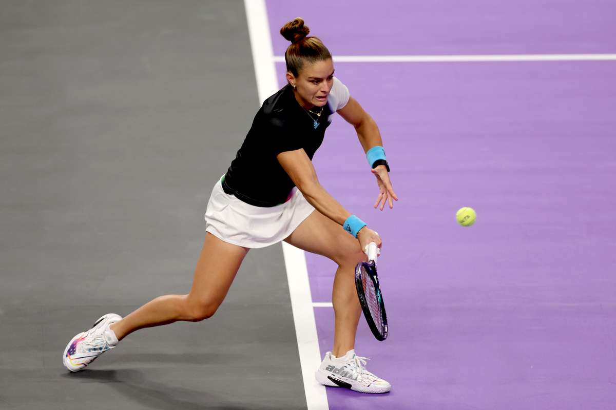 Maria Sakkari e Aryna Sabalenka entram a vencer nas WTA Finals