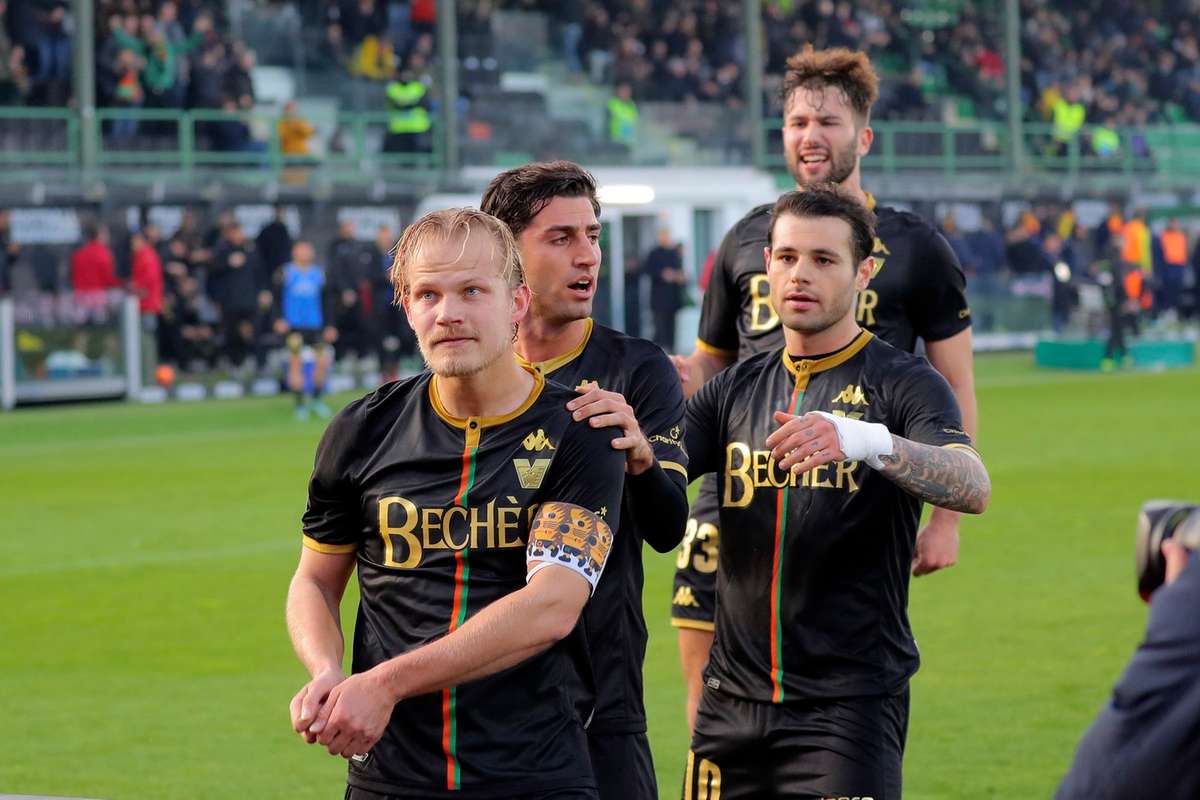 Serie B, Venezia-Modena Finisce 2-2, Inutile Per I Lagunari La ...