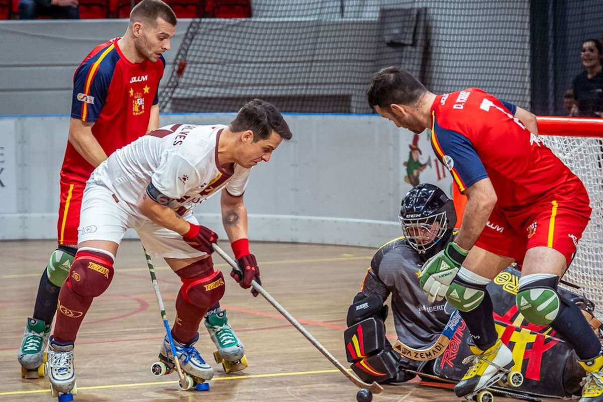 h-quei-em-patins-portugal-vence-espanha-4-2-e-est-nas-meias-finais