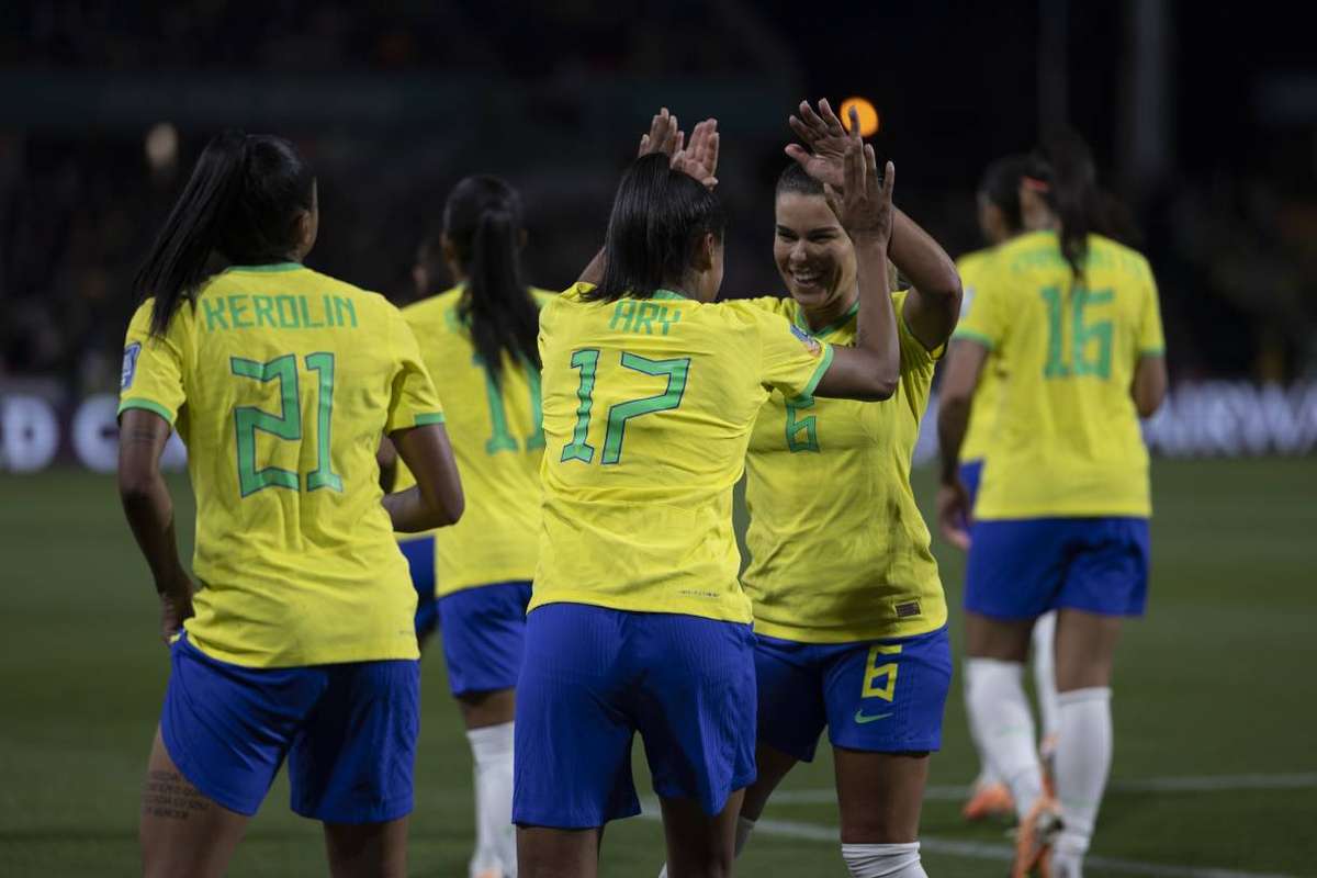 Brasil x Panamá na Copa faz Cazé TV bater recorde mundial do futebol  feminino
