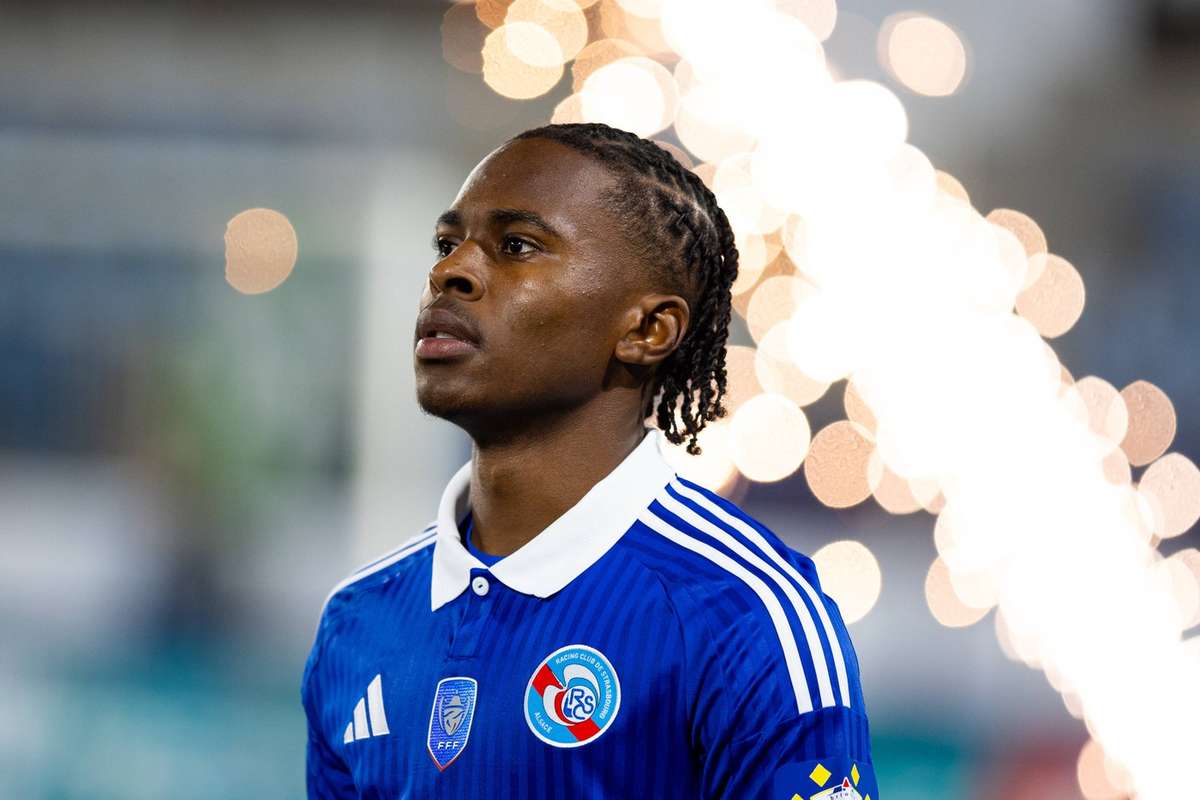 Chelsea 'tăng tốc kế hoạch' chiêu mộ Rayane Messi của Strasbourg khi các ông lớn vào cuộc