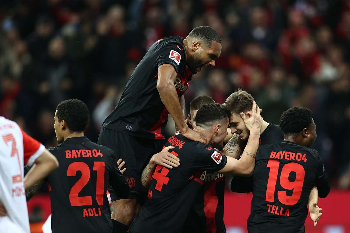 Super Bayer Leverkusen batter Bayern Munich to go five points clear at ...