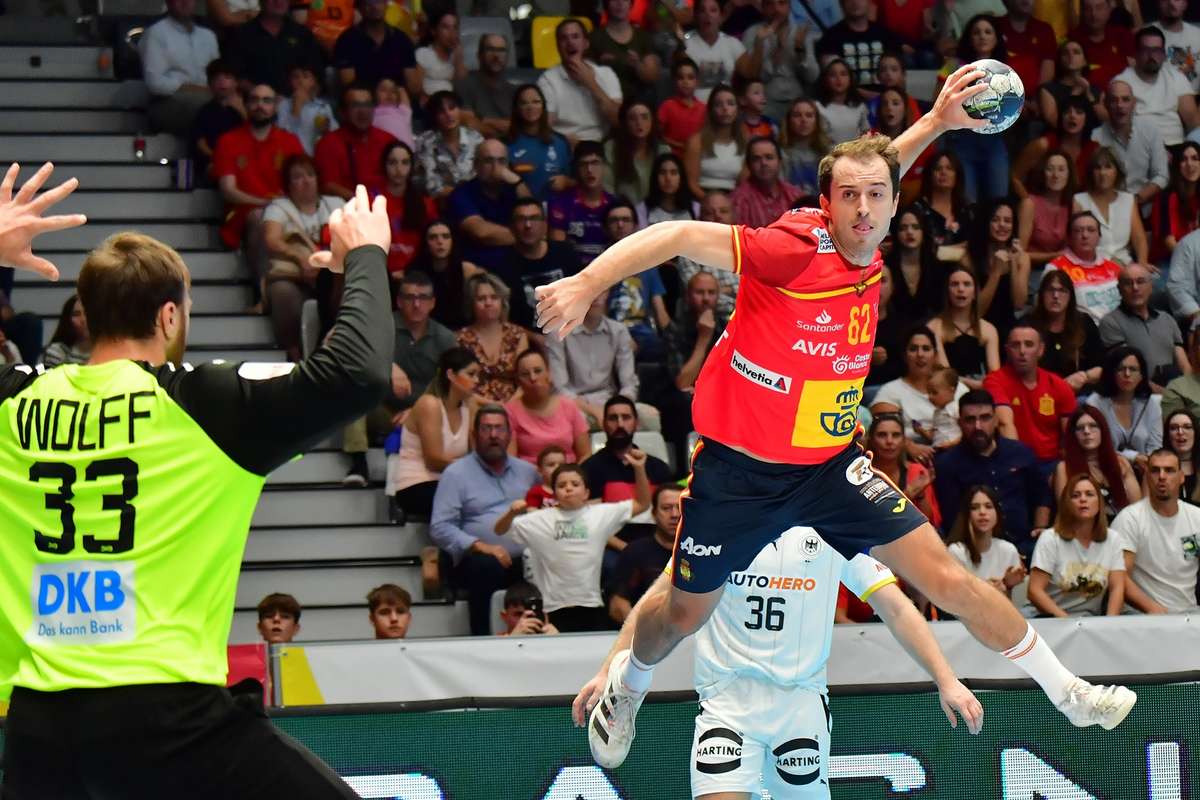 España derrota a Alemania en un final de infarto en la EHF Euro Cup ...