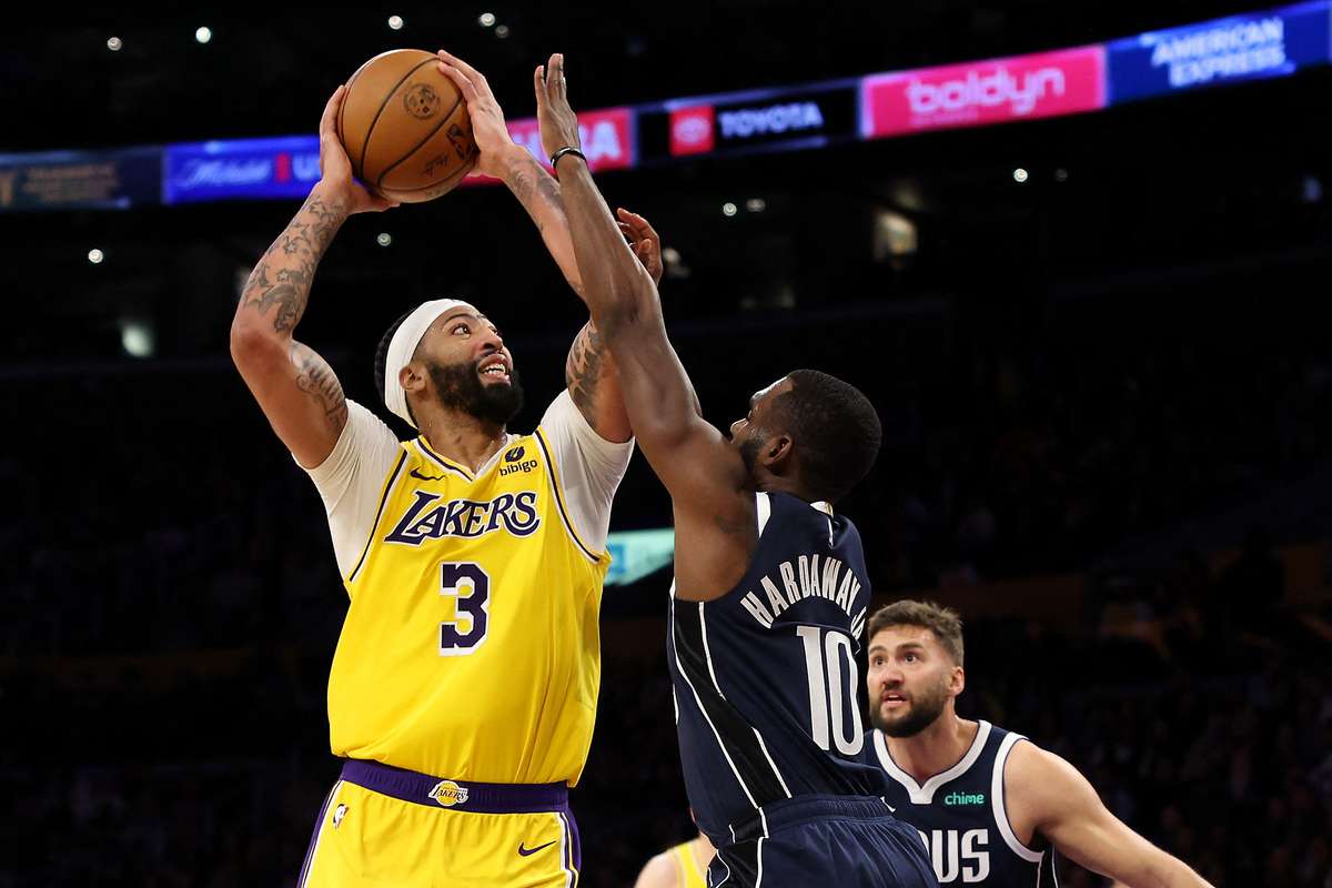 NBA Roundup: Lakers Post Convincing Win Over Mavs Despite Luka Doncic ...