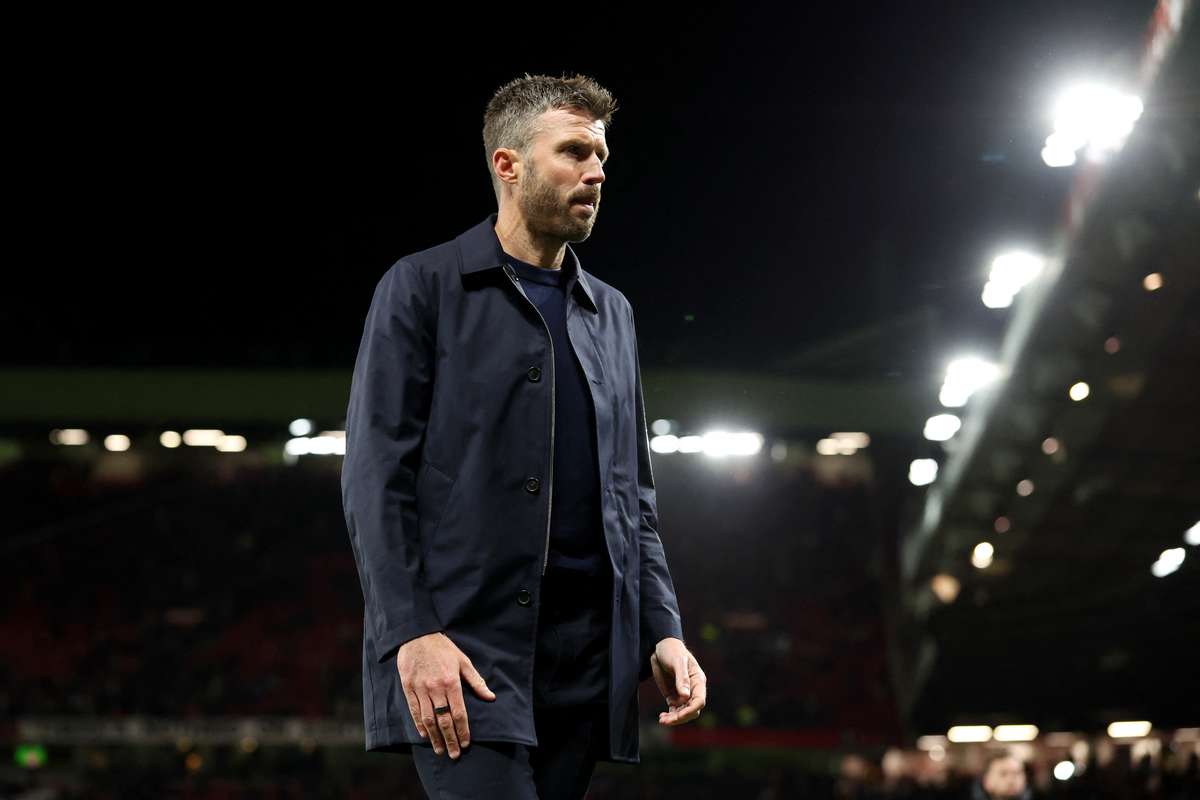 Crise no Manchester United: Carrick pede time teimoso após tropeço