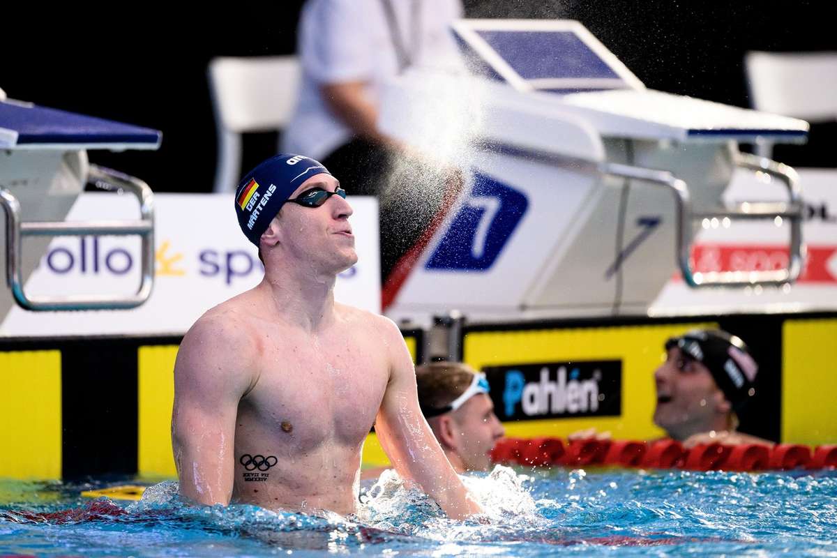 Lukas Märtens schwimmt zum Weltrekord über 400 m Freistil: "Nicht mit ... Lukas Märtens schwimmt zum Weltrekord über 400 m Freistil: "Nicht mit ...