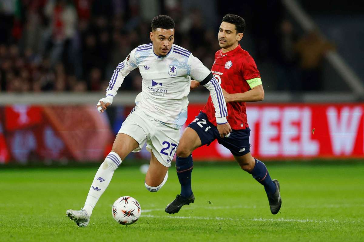 Morgan Rogers được khuyên tránh Chelsea và Man Utd: Villa tốt hơn cả hai...