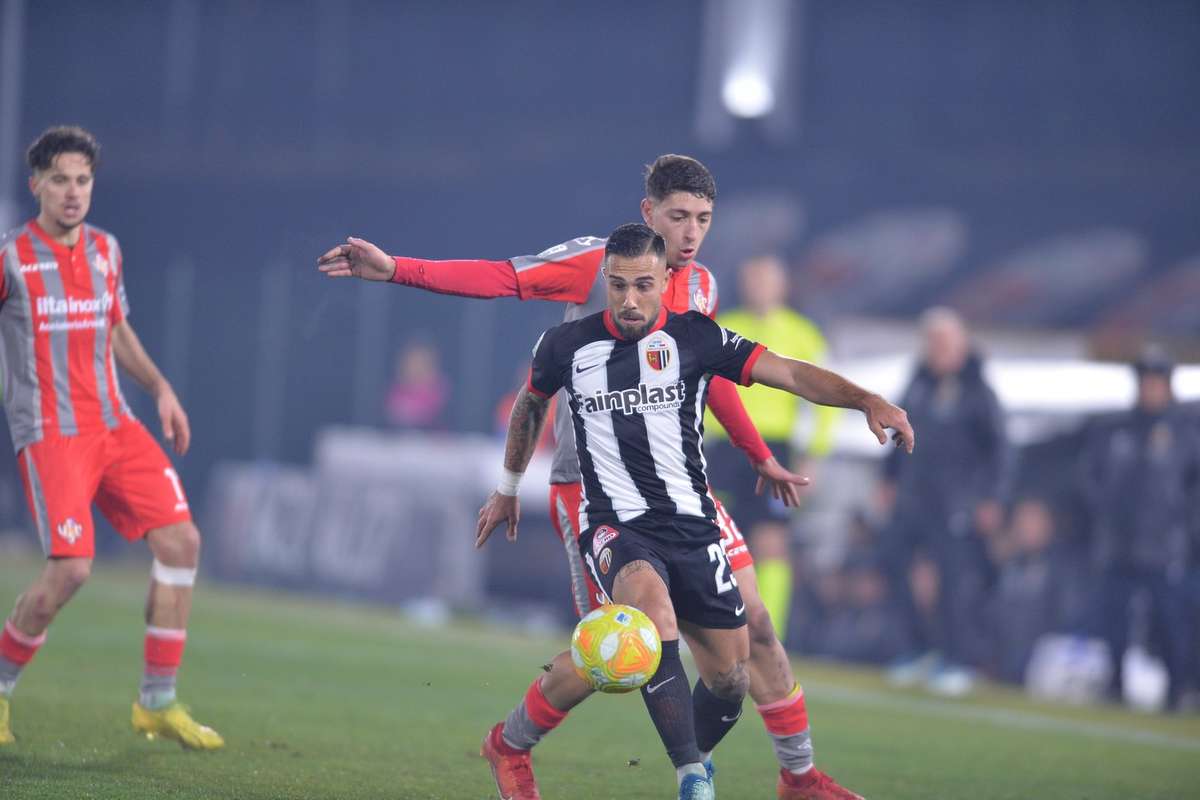 Serie B, Pareggio Senza Reti Tra Ascoli E Cremonese, Che Non Smuovono ...