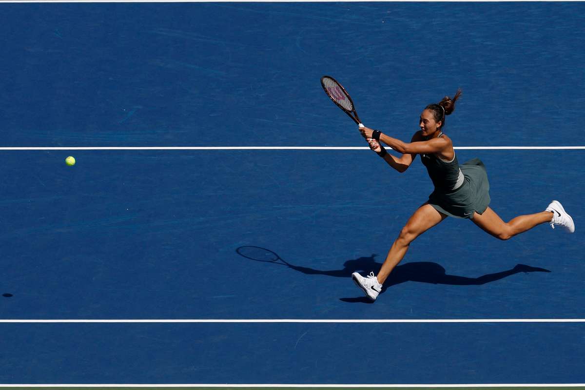 olympic-champion-zheng-sharp-in-swift-third-round-us-open-win-over