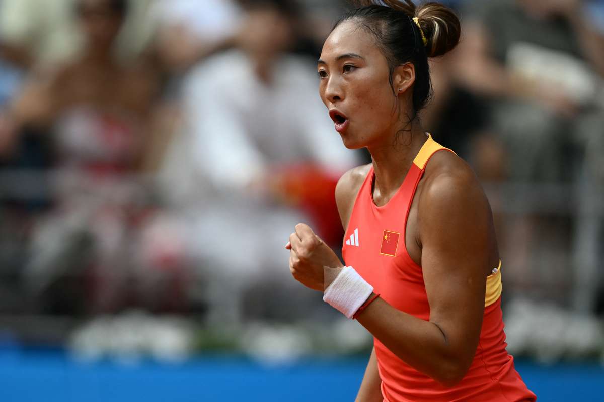 JO Paris 2024 : Zheng Qinwen apporte à la Chine sa première médaille d'or olympique au tennis - Le Parisien