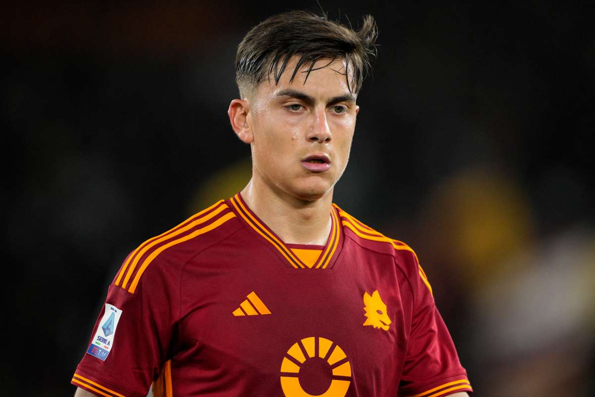 その他 2018-19Toops Finest PAULO DYBALA RED2/10 dyabala.jpg その他