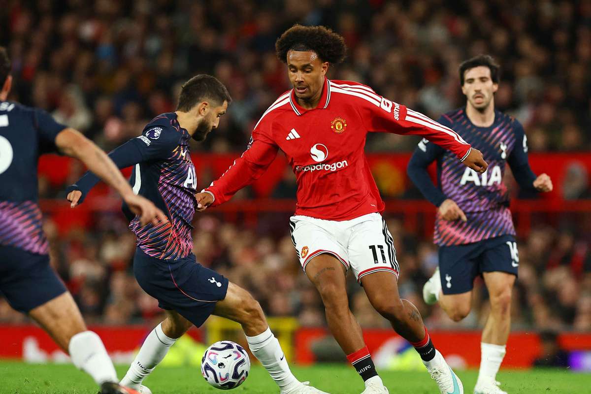 Lesão de Sesko pode mudar futuro de Zirkzee no Manchester United