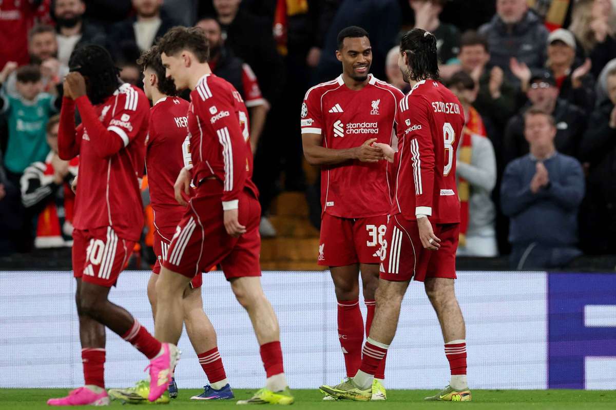 Zenden: Đó là một đêm Liverpool ngoạn mục