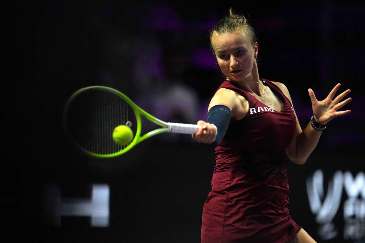 Barbora Krejcikova Defeats Coco Gauff At WTA Finals To Send Iga Swiatek ...