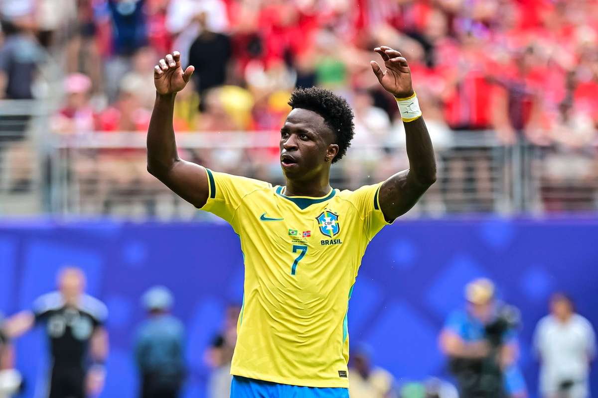 Arsenal ready to break Premier League record in Vinicius Junior talks