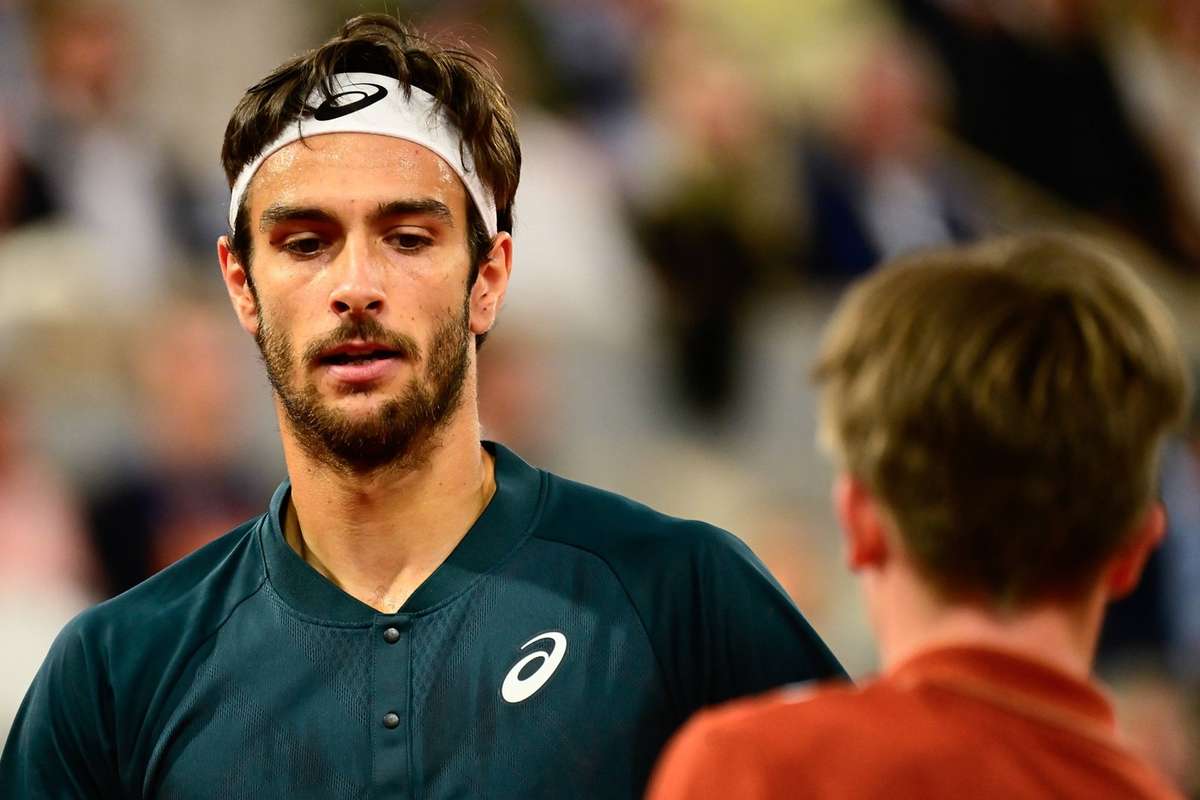 Roland Garros: Musetti se retiró ante Alcaraz y después reconoció estar ...