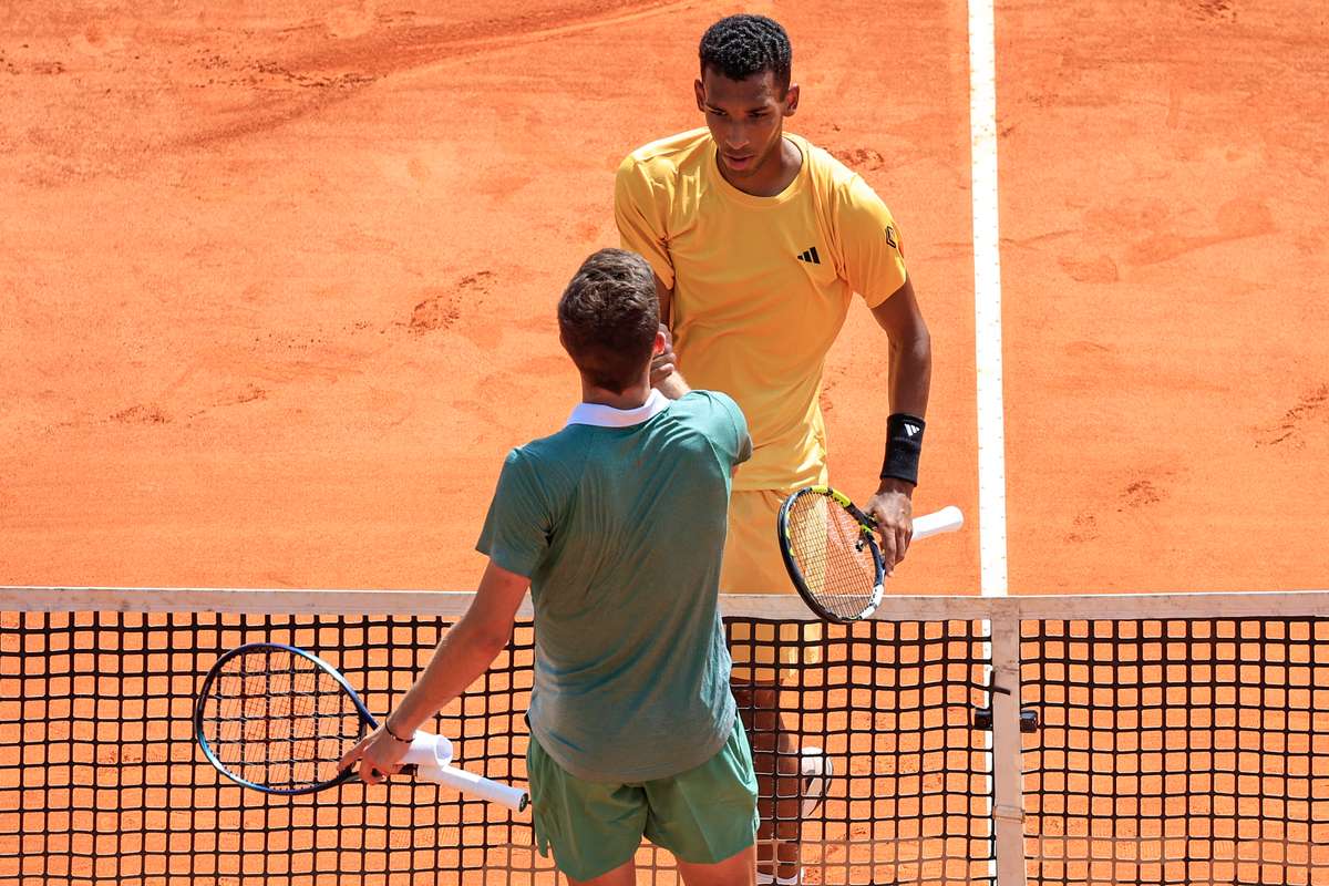 atp-monte-carlo-luca-nardi-eliminado-em-dois-sets-por-auger-aliassime