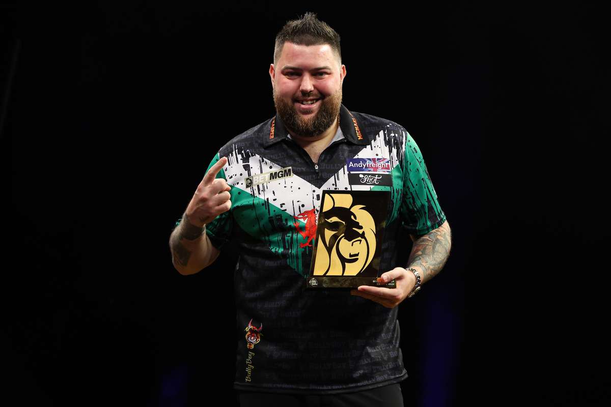 Premier League Darts 2024 Smith maakt indruk en wint eerste avond in