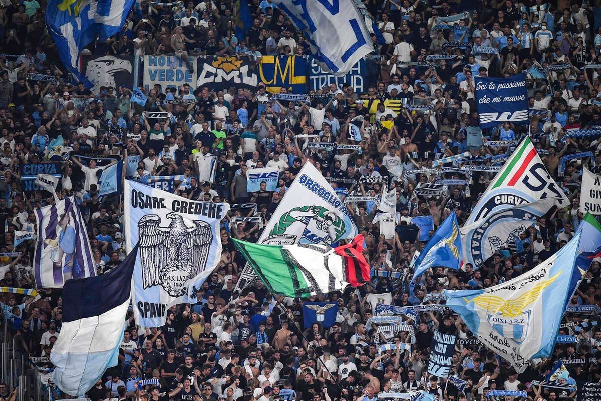 Lazio, A Formello Mille Tifosi Prima Del Derby Di Coppa Italia Con La ...